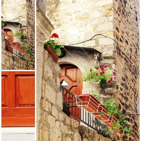 Apartment In The Old Town Of Trogir Exterior photo